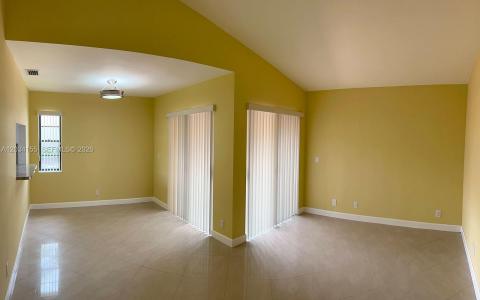 6361 NW 170th Ln, Hialeah, Florida 33015, USA