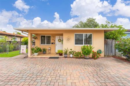 247 NW 51st Ave, Miami, Florida 33126, USA