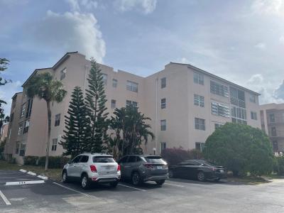 2851 Somerset Drive 111, Oakland Park, Floride 33311, États-Unis