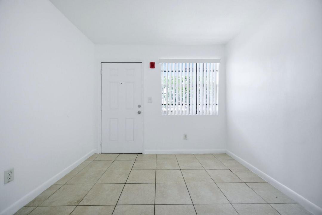 750 NW 56th Street 17, Miami, Floride 33127, États-Unis