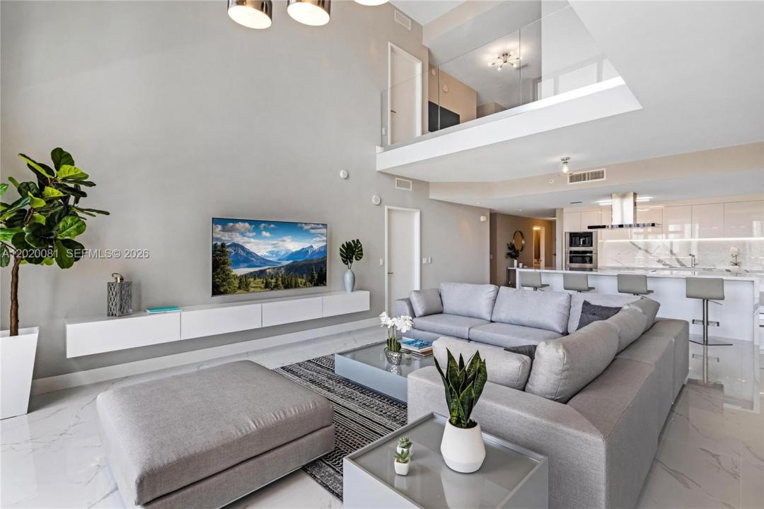 330 Sunny Isles Blvd 5-506, Sunny Isles Beach, Floride 33160, États-Unis