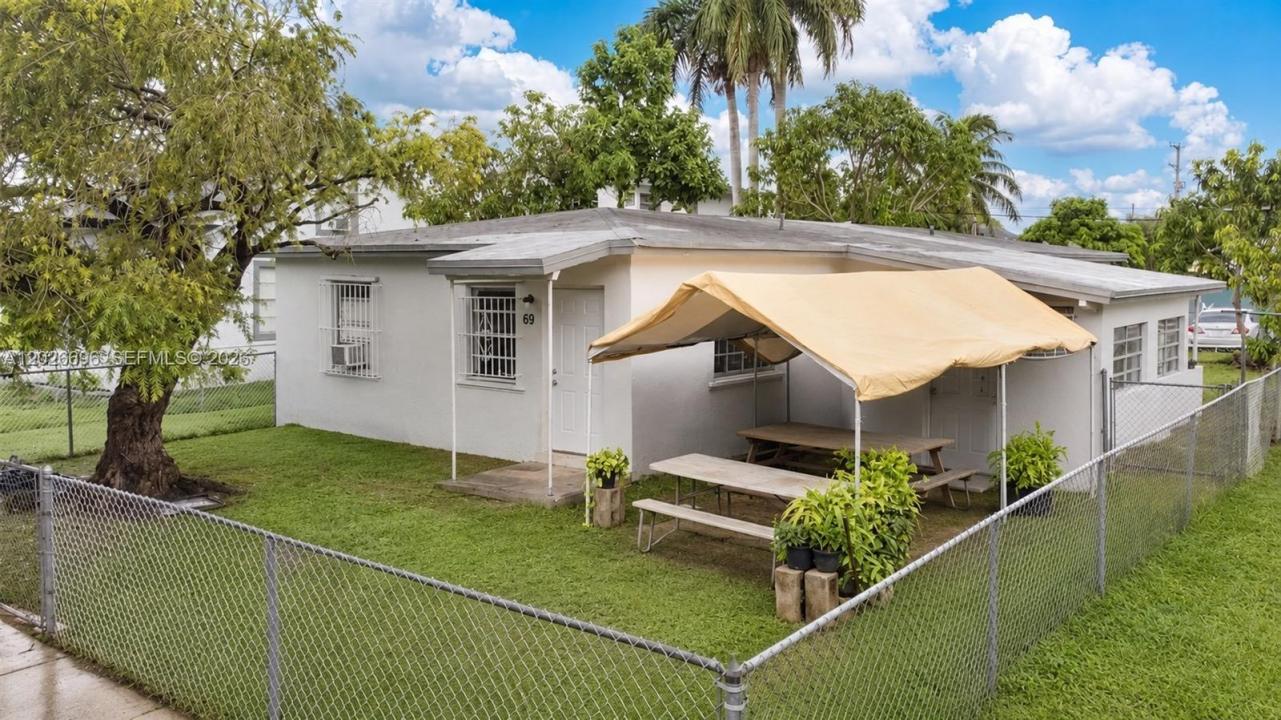 69 NW 5th St, Homestead, Floride 33030, États-Unis