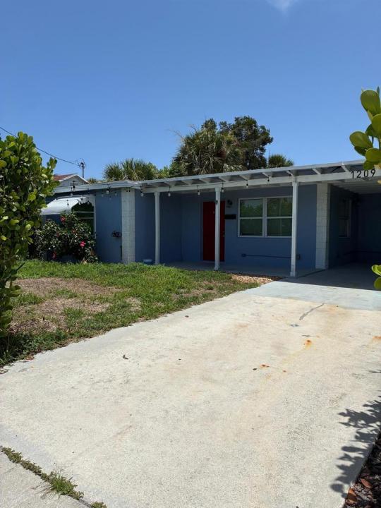 1209 W 34th Street, Riviera Beach, Florida 33404, Stati Uniti