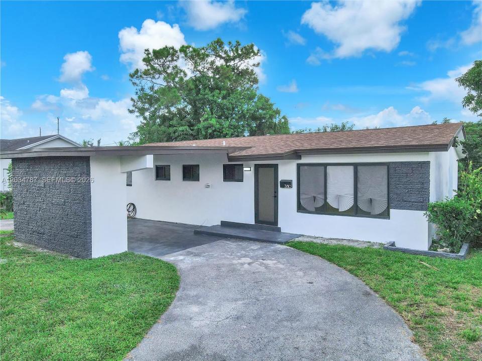 3810 NW 6th St, Lauderhill, Floride 33311, États-Unis