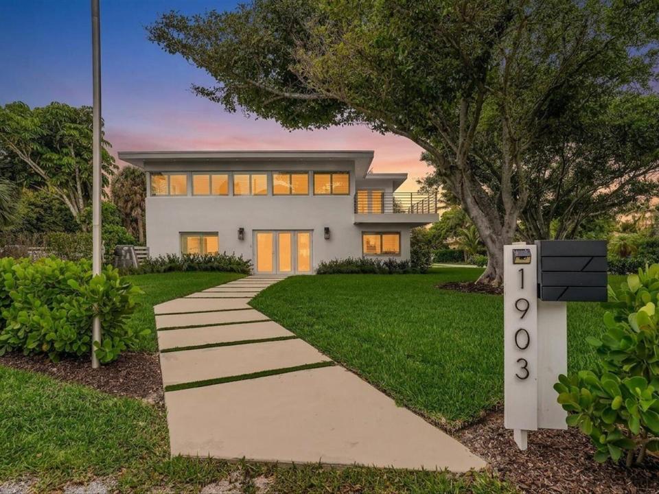 1903 Bay Drive, Pompano Beach, Florida 33062, USA