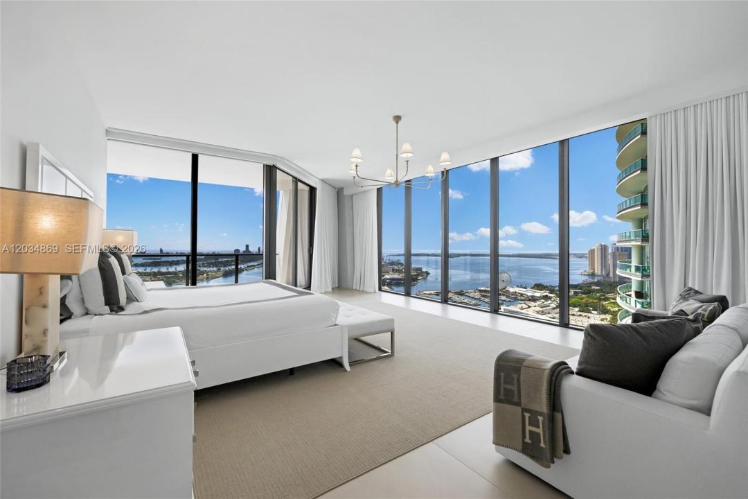 1000 Biscayne Blvd 3701, Miami, 플로리다 33132, 미국