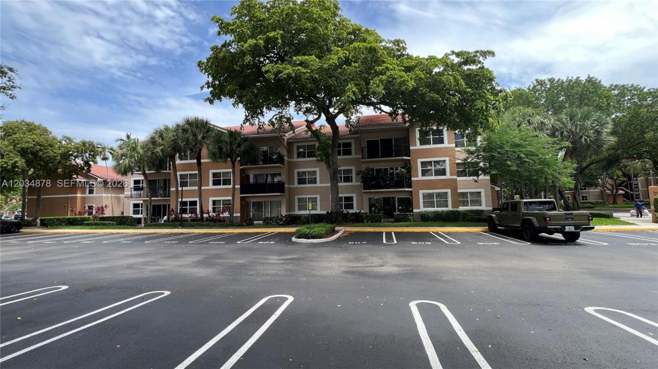 8851 Wiles Rd 108, Coral Springs, Floride 33067, États-Unis