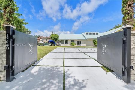 17640 Old Cutler Rd, Palmetto Bay, Florida 33157