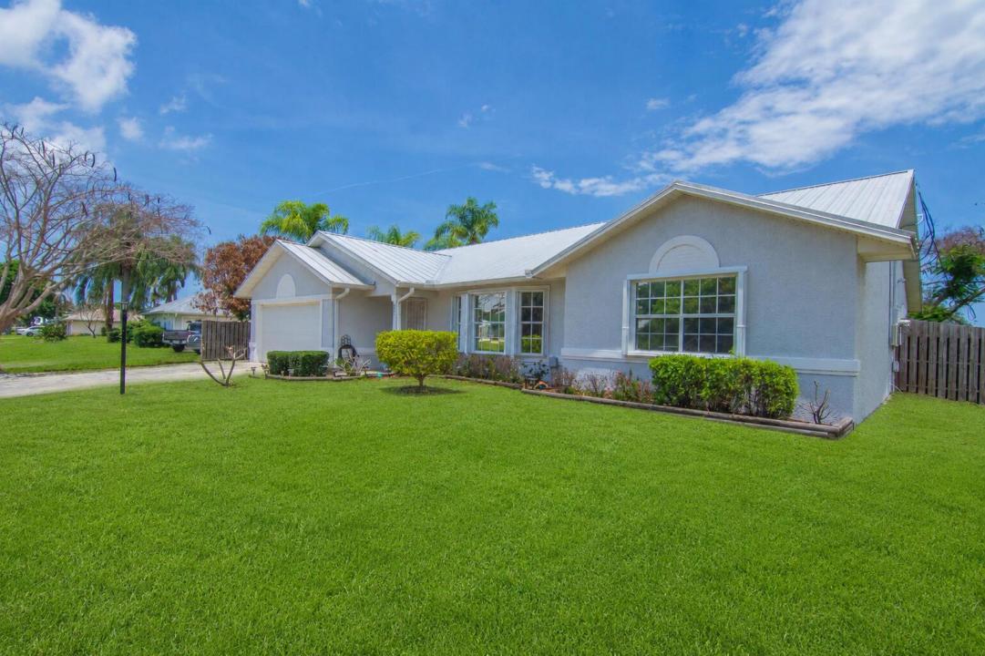 474 Arbor Street, Sebastian, Florida 32958, USA