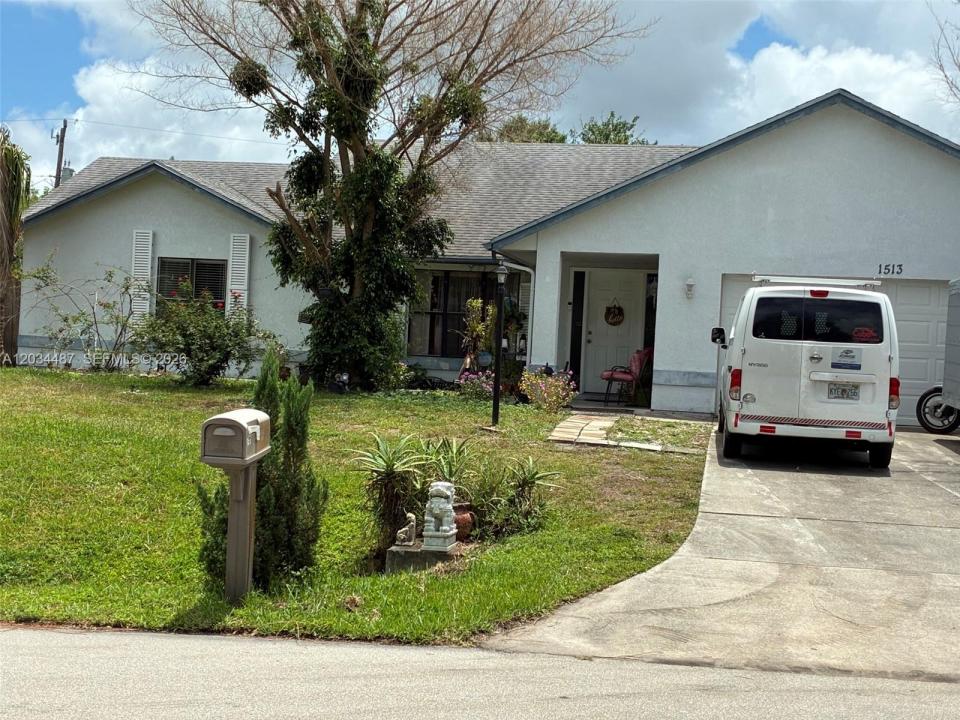 1513 SW Apricot Rd, Port St. Lucie, Floride 34953, États-Unis