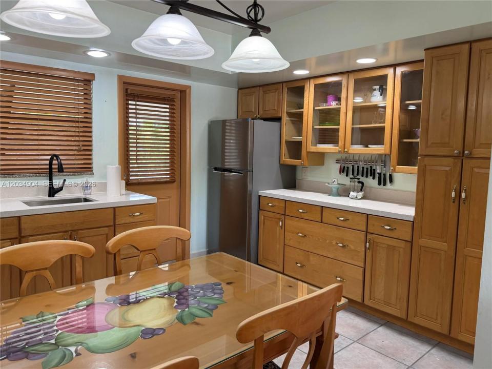 29-33 SE 4th, Dania Beach, Floride 33004, États-Unis