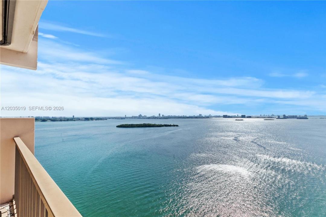 1800 NE 114th St 2204, Miami, Floride 33181, États-Unis