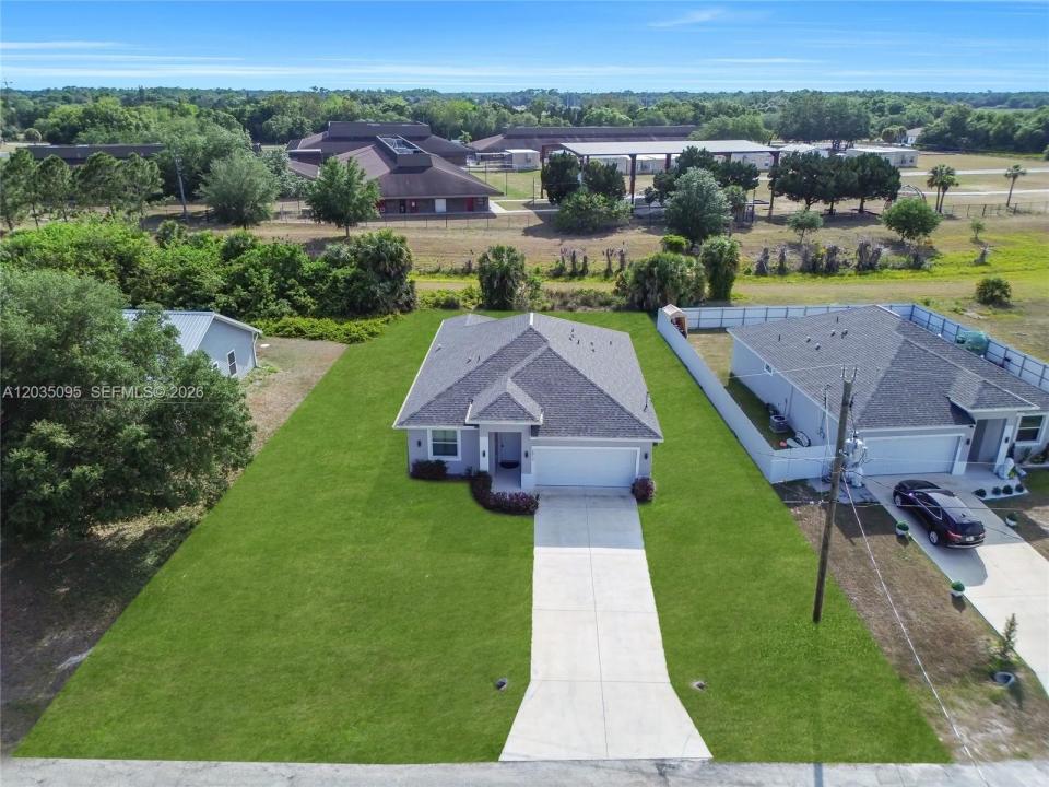 2013 Inglewood, La Belle, Floride 33935, États-Unis