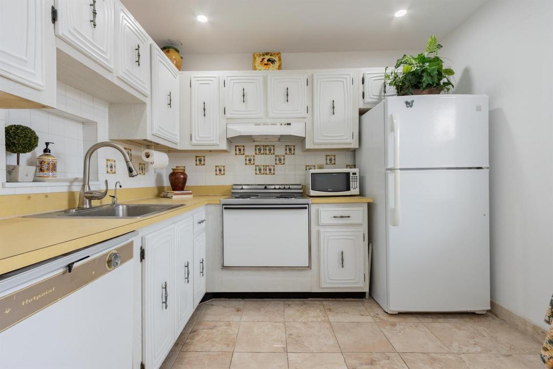 2811 Somerset Drive 412, Lauderdale Lakes, Florida 33311, Stati Uniti
