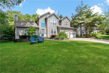 134 Wickham Road, North Kingstown, Rhode Island 02852, USA