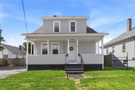33 LAURA Street 2, East Providence, Rhode Island 02914