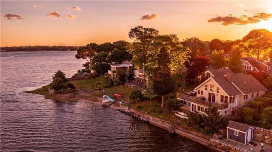 63 Teed Avenue, Barrington, Rhode Island 02806