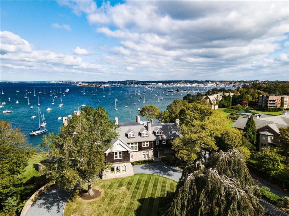 127 Harrison Avenue 2, Newport, Rhode Island 02840, USA