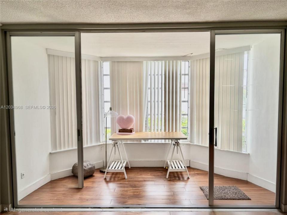 1304 NE 191st St A232, Miami, Florida 33179, Stati Uniti