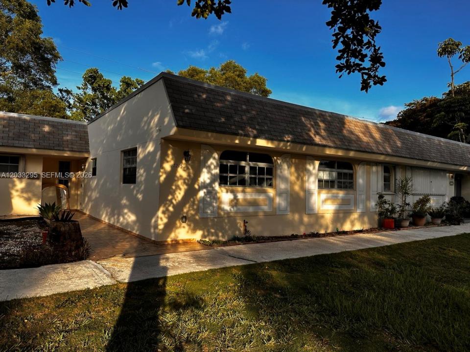 17215 SW 112 CT II2543, Miami, Floride 33157, États-Unis