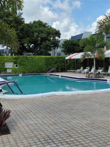 7797 Golf Cir Dr 206, Margate, Florida 33063, USA