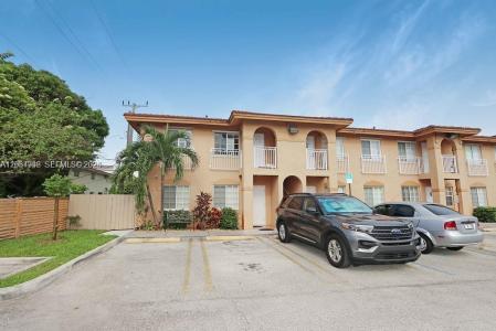 242 E 3rd St 205, Hialeah, Florida 33010, USA