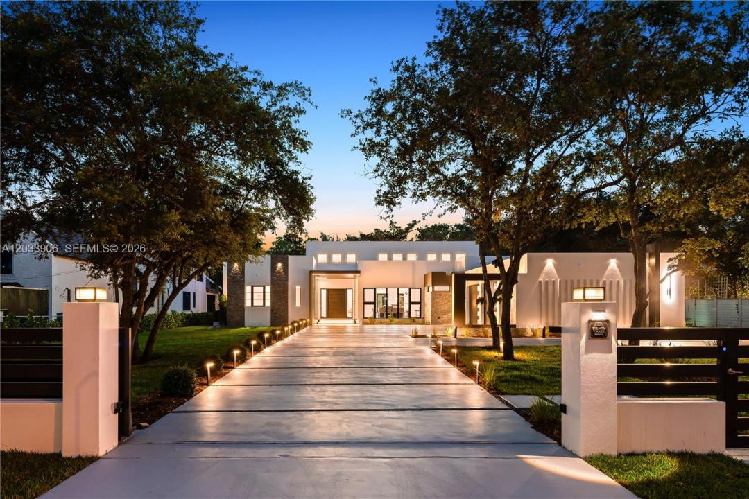 6200 SW 83 Av, Miami, Florida 33143, USA