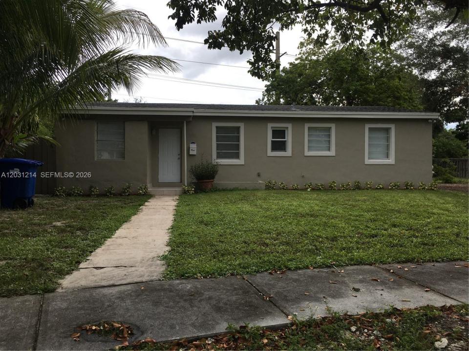1594 NE 155th Ter, North Miami Beach, Florida 33162, Stati Uniti
