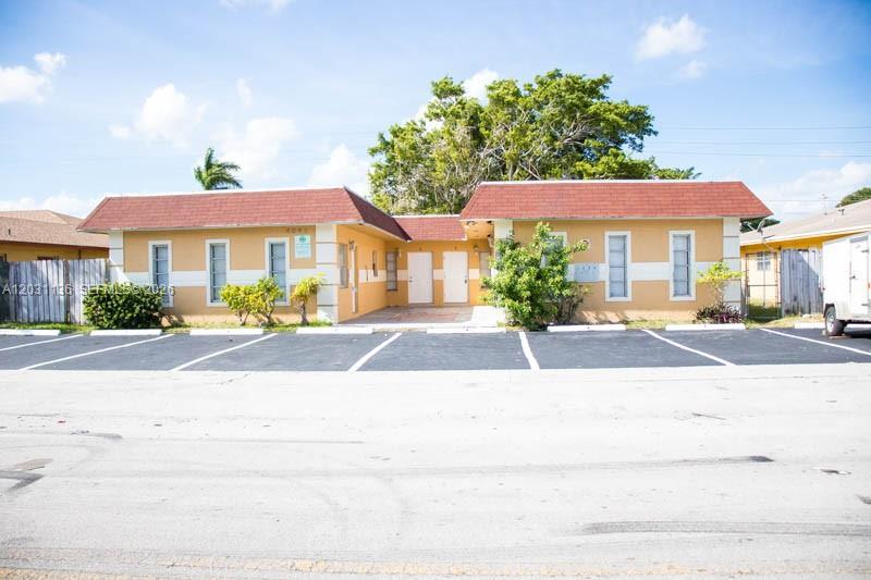 4041 NW 30th Ter, Lauderdale Lakes, Floryda 33309, USA
