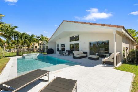 18061 SW 33rd St, Miramar, Floryda 33029, USA