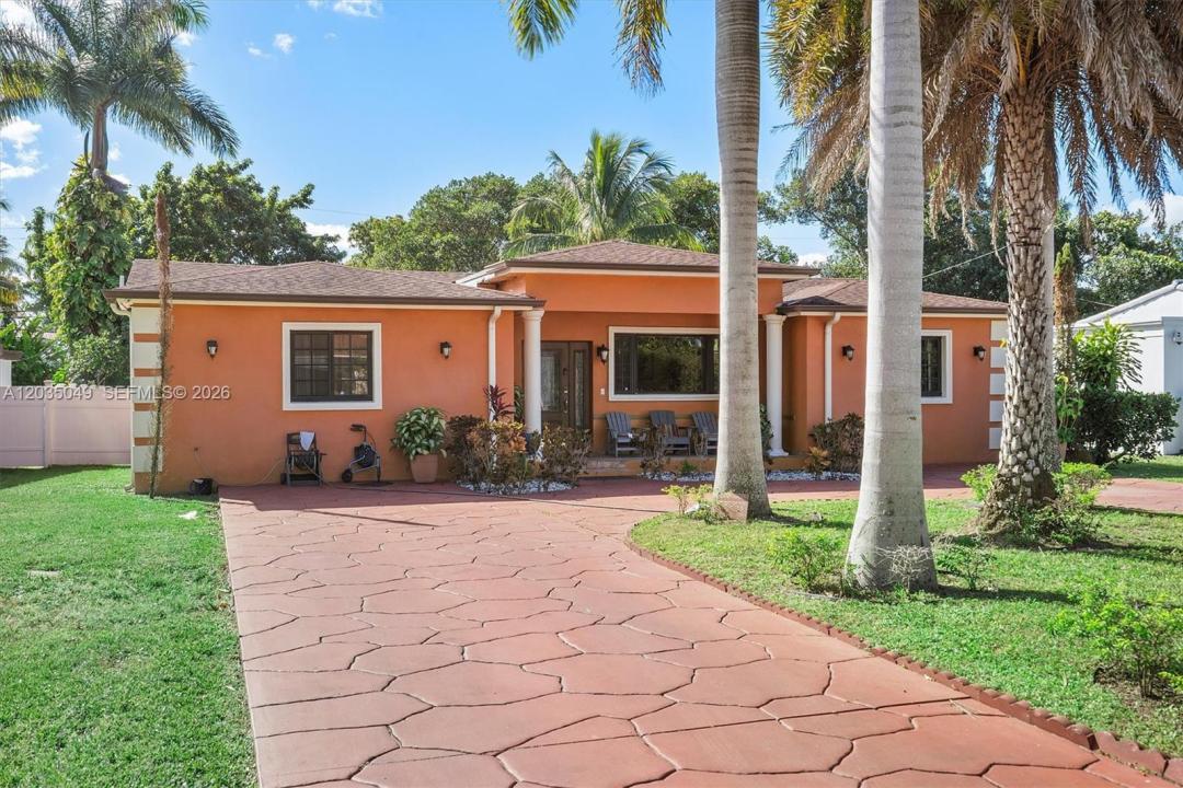 348 NE 118th St, Miami, Floride 33161, États-Unis