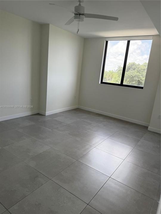 16395 Biscayne Blvd 318, North Miami Beach, Floride 33160, États-Unis