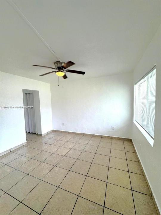 420 NW 10th St 7, Miami, Floride 33136, États-Unis