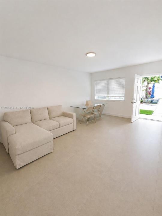 467 Golden Isles Dr 110, Hallandale Beach, 플로리다 33009, 미국
