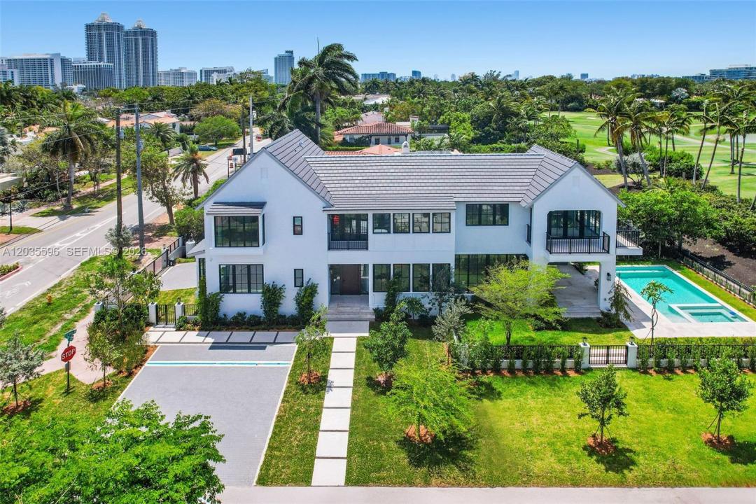 5262 La Gorce Dr, Miami Beach, Florida 33140, USA