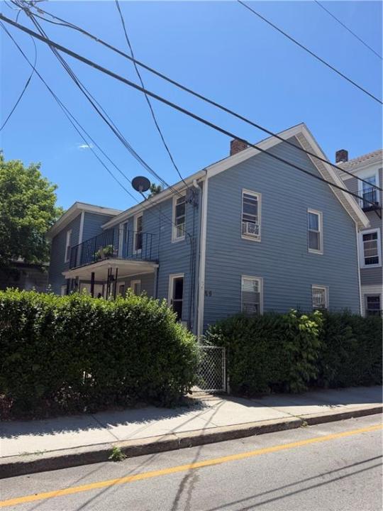 72 Sylvian Street, Central Falls, רוד איילנד 02863, ארצות הברית של אמריקה