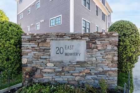 20 East Bowery Street 1A, Newport, Rhode Island 02840, USA