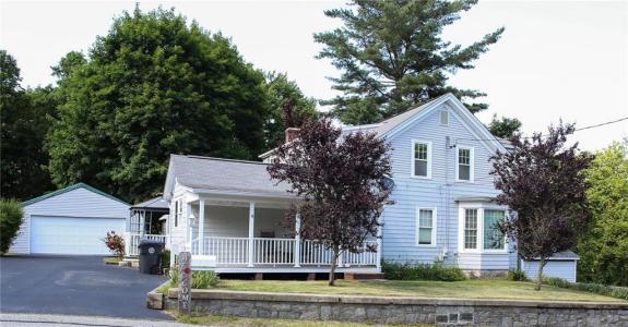 39 Sunrise Avenue, West Warwick, Rhode Island 02893, USA