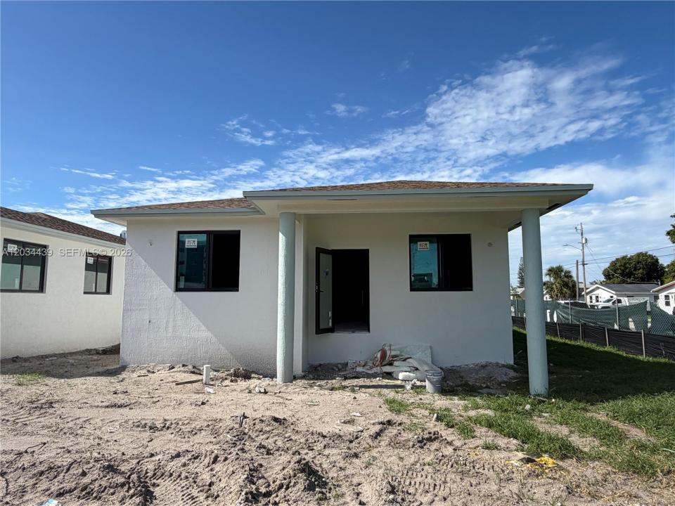344 NW 11th St, Pompano Beach, Florida 33060, Stati Uniti
