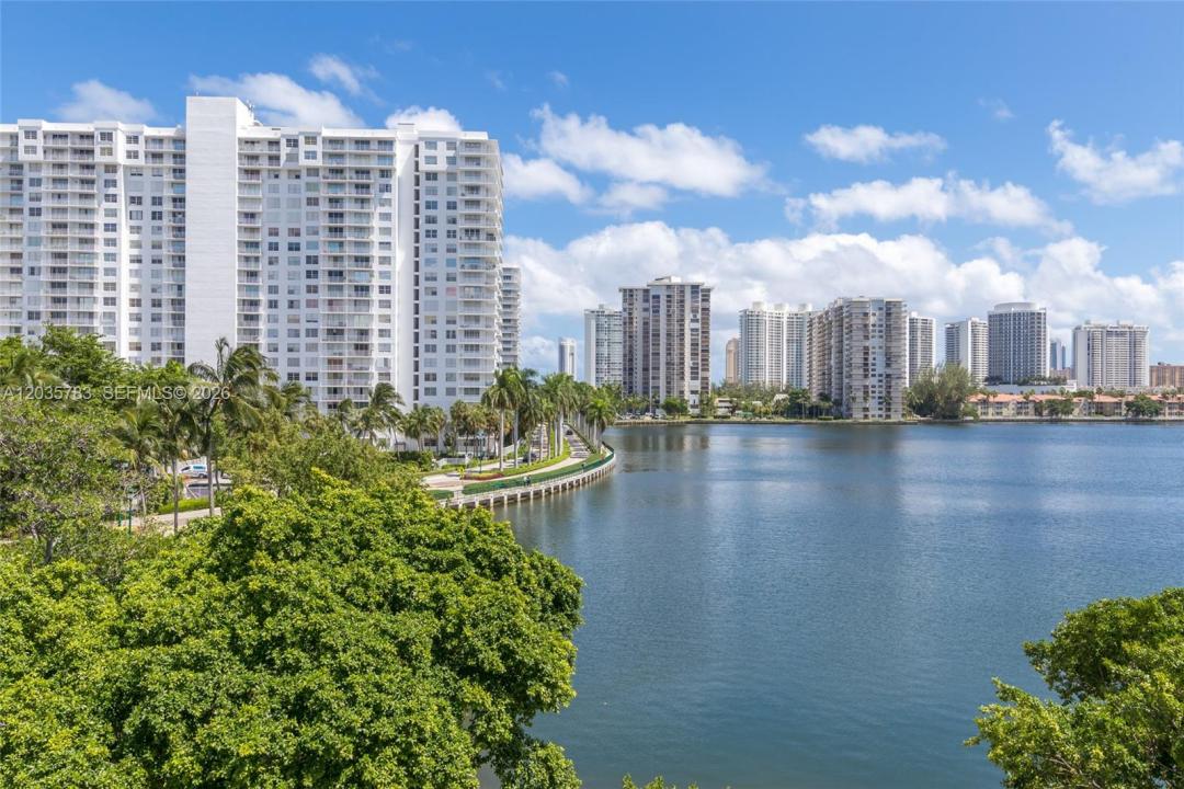 2780 NE 183rd St 1607, Aventura, Floride 33160, États-Unis