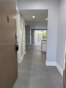 1680 NE 191st St 310-2, Miami, Florida 33179, USA