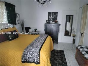 1130 NE 201st Ter B, Miami, Florida 33179, USA