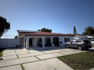 224 E 42nd St, Hialeah, Florida 33013, USA