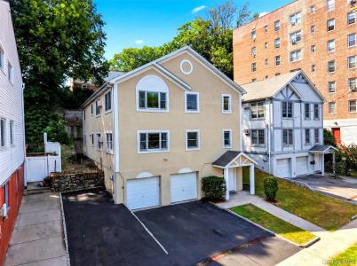 235 Bronx River Road, Yonkers, New York 10704, Stati Uniti
