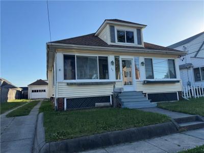 28 Richland Street, Cranston, Rhode Island 02910, USA