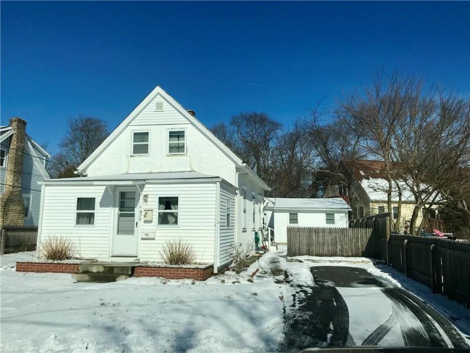 43 Eton Avenue, Warwick, רוד איילנד 02889, ארצות הברית של אמריקה