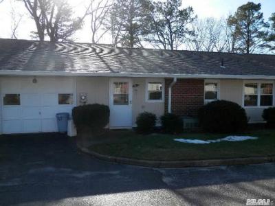 114 Exmore Court, Brookhaven, ニューヨーク 11961, アメリカ合衆国