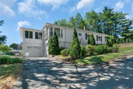 83 Valente Drive, Cranston, Rhode Island 02920, USA