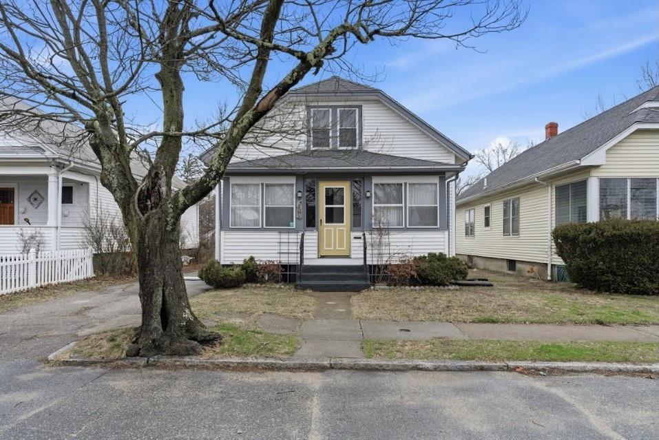 44 Holburn Avenue, Cranston, Rhode Island 02910