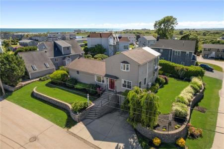 3 Larch Avenue, Narragansett, Rhode Island 02882, USA